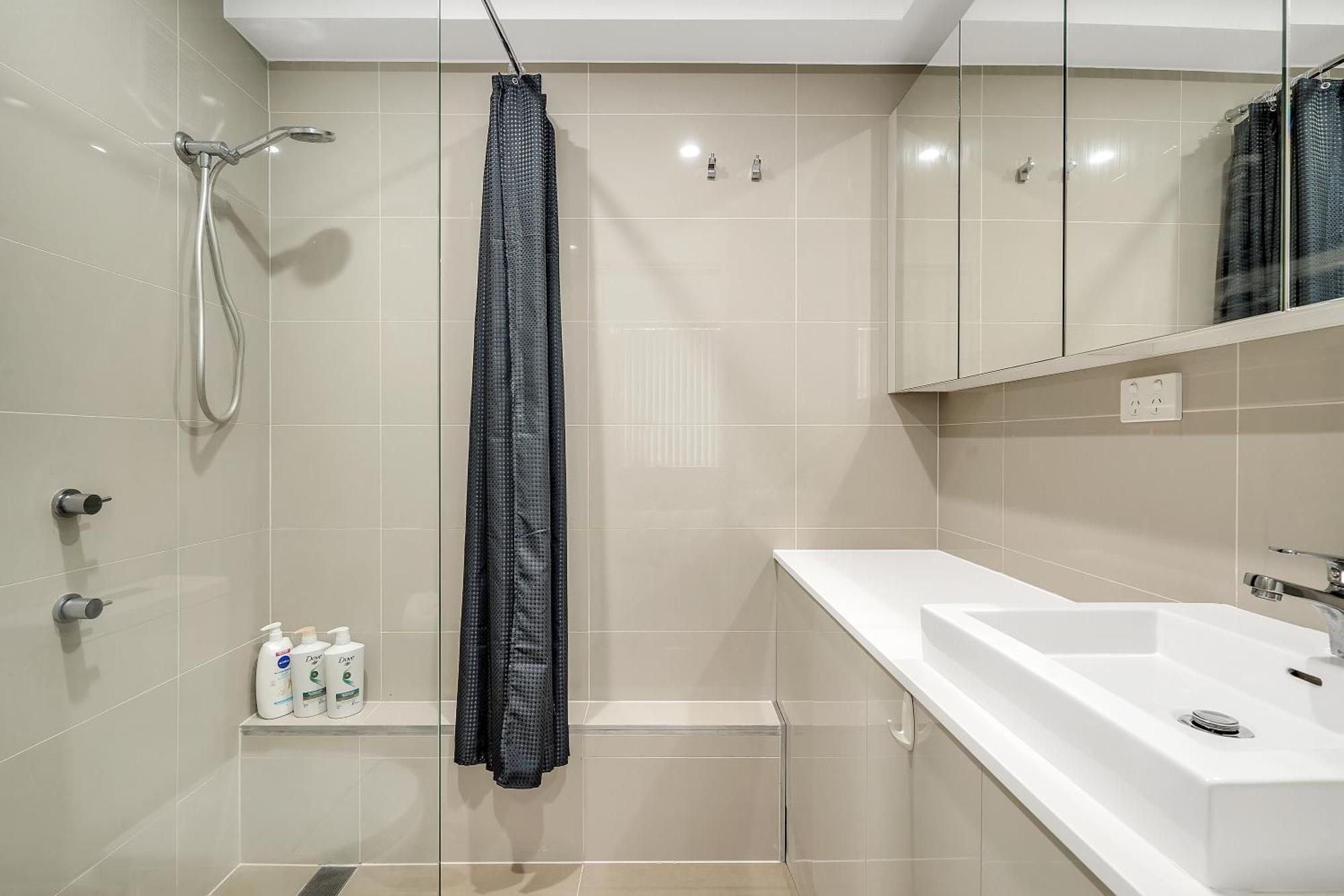 Bright 1 Bedroom Unit In The Heart Of Manly Appartamento *